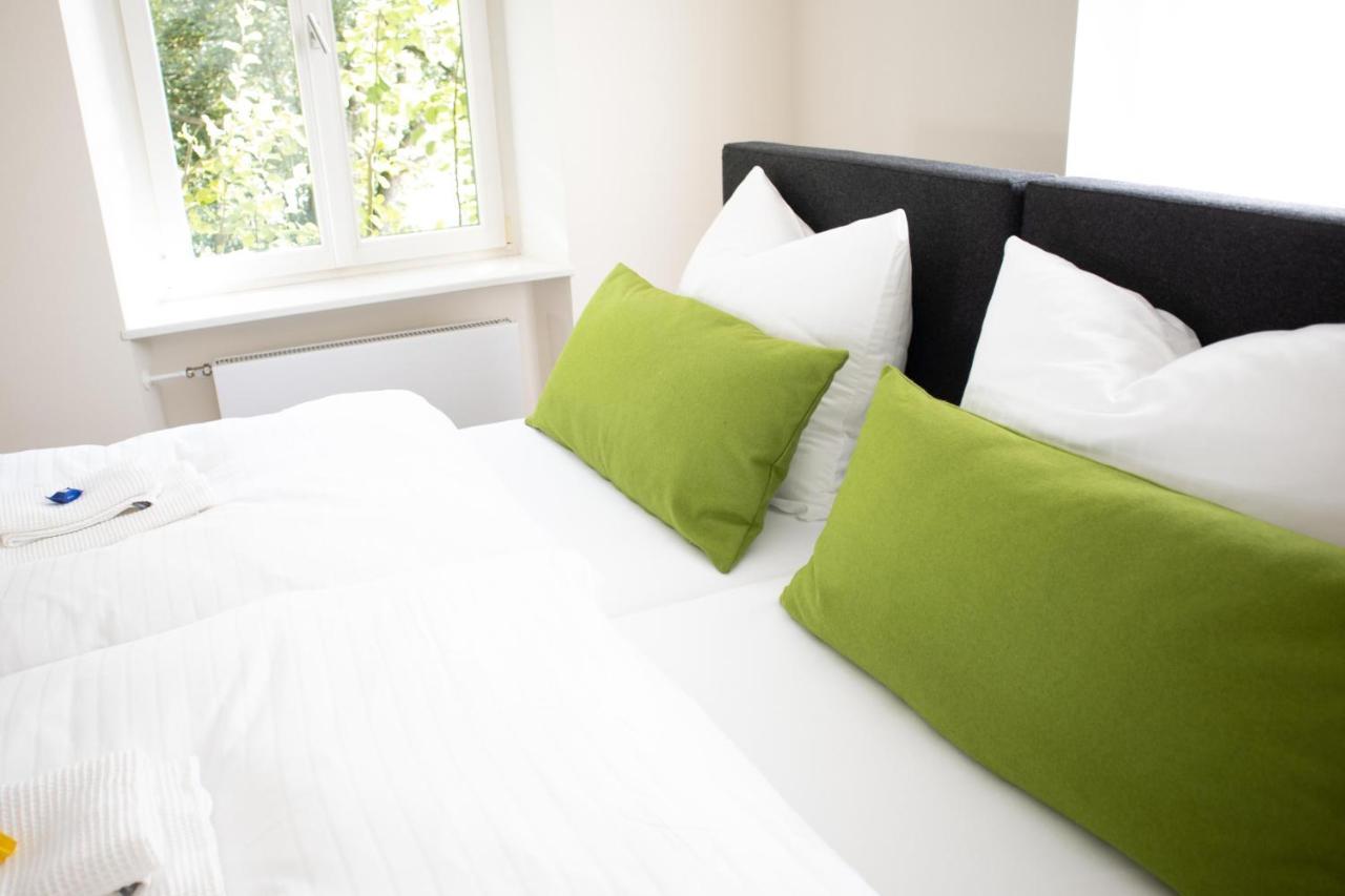 Doppelzimmer mit Gartenblick