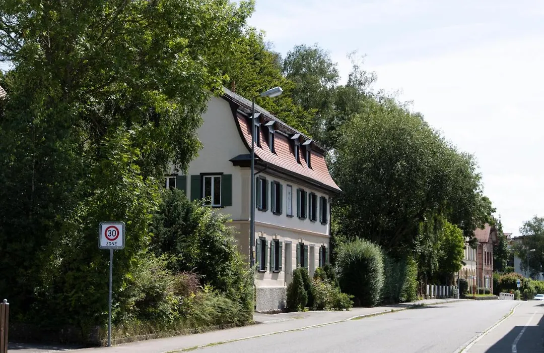 villaflora Gästehaus-1